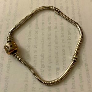 Pandora bracelet with rose gold clip